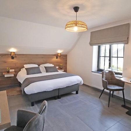 פאליסיול Auberge La Hutte Lurette מראה חיצוני תמונה