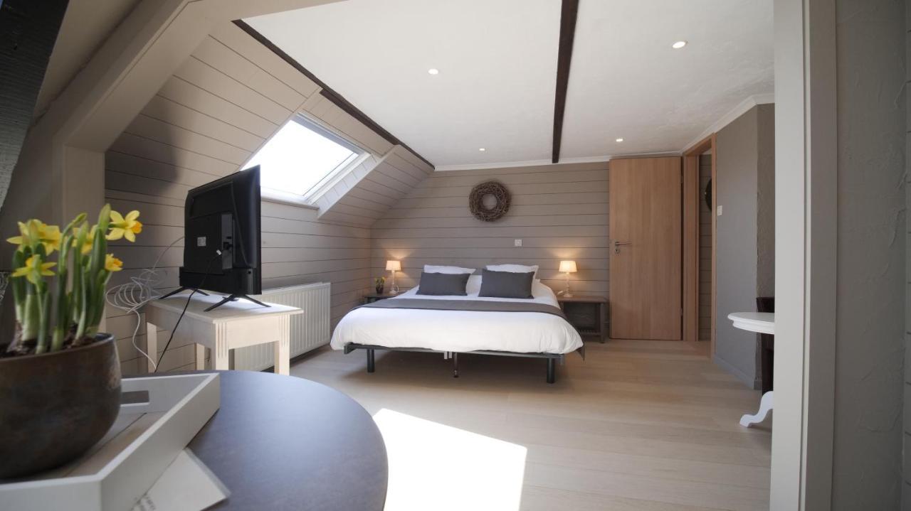 פאליסיול Auberge La Hutte Lurette מראה חיצוני תמונה